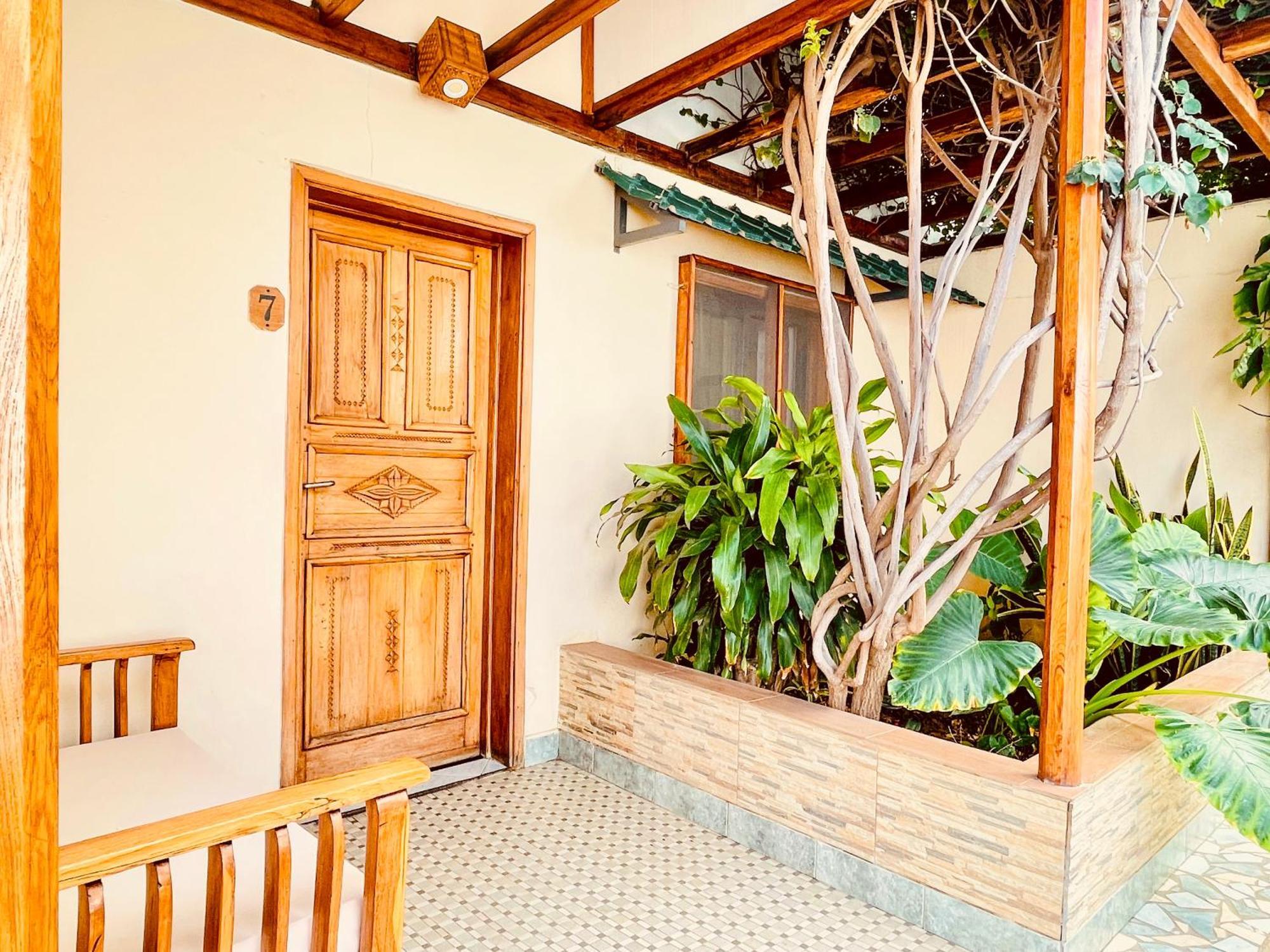 Le Nouvel Eden Hotel Toliara Exterior foto